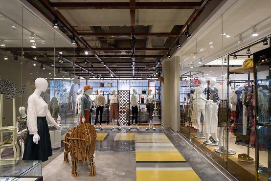 专业修改衣服的店 4d3aca8c7a4b4b26bd122d76e7de4c41.jpeg