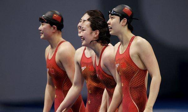 中国游泳梦之队图片
