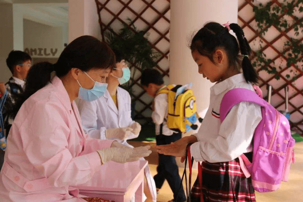 招聘|私立幼儿园问题频出，关停呼声高涨，学前教育能纳入义务教育吗