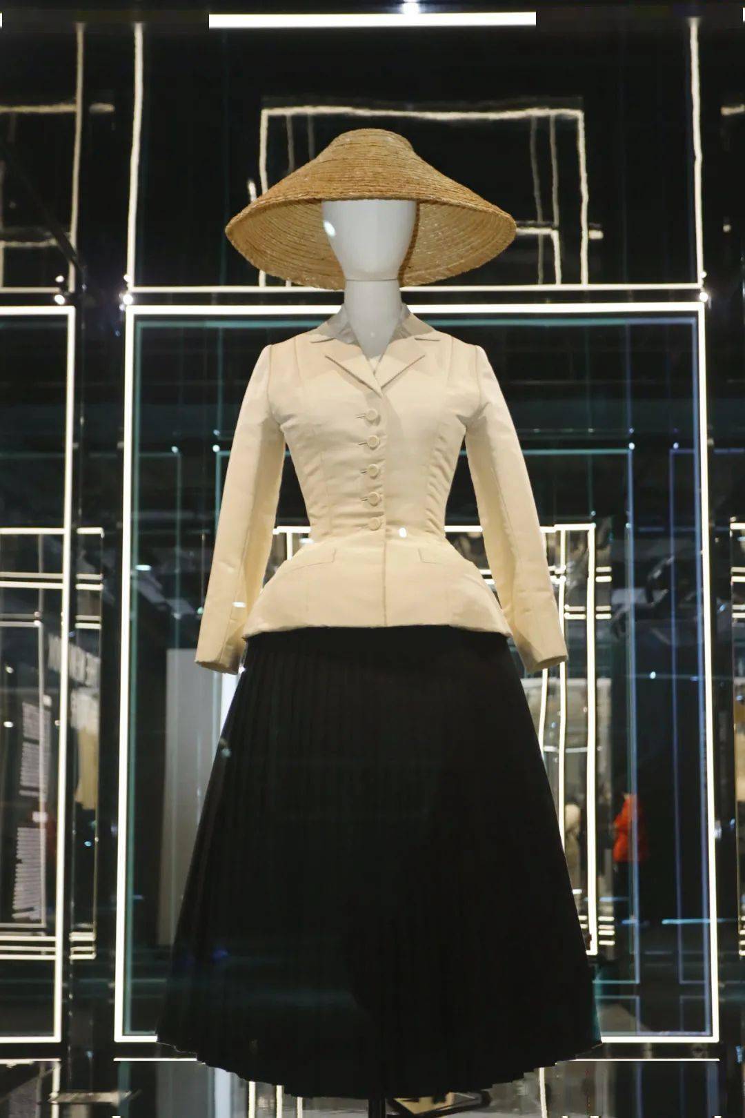 博昂|迪奥搞了个花园,赵丽颖、景甜都在里面当仙女!