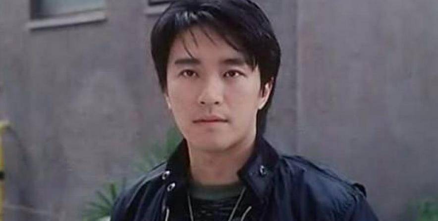 佳作|盘点三部周星驰的电影，不愧是香港最厉害的“喜剧之王”