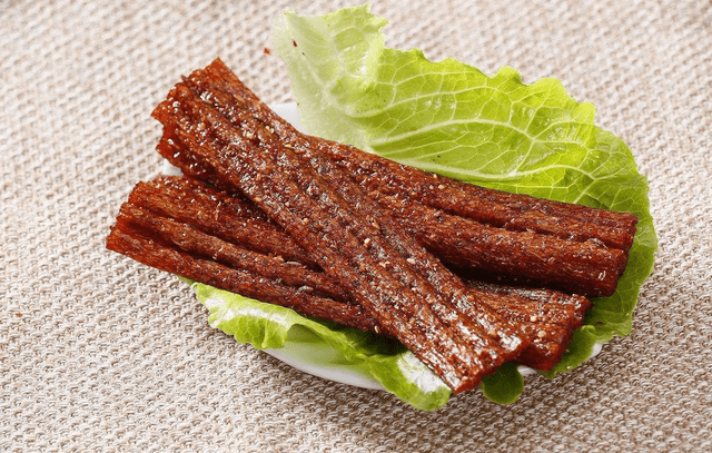 智商|这4种零食别再给孩子吃了，太影响大脑智商发育，家长都该看看