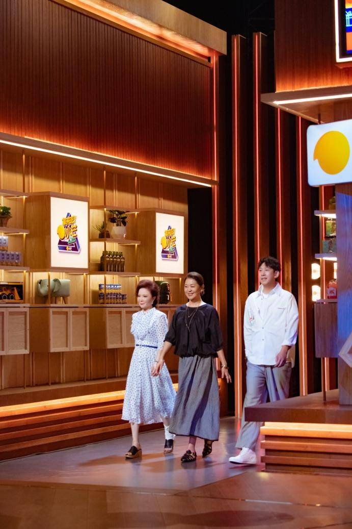 于洋|《拿来吧！小芒》今晚7:30首播 三人组队答题挑战知识“芒”区