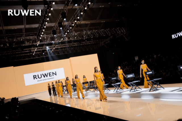 品牌|如吻风靡全球 引领时尚内衣消费潮流