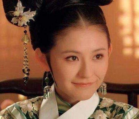 赵丽颖|古装绿衣美人：刘亦菲脱俗，赵丽颖灵动，热巴娇俏，她俩最经典！