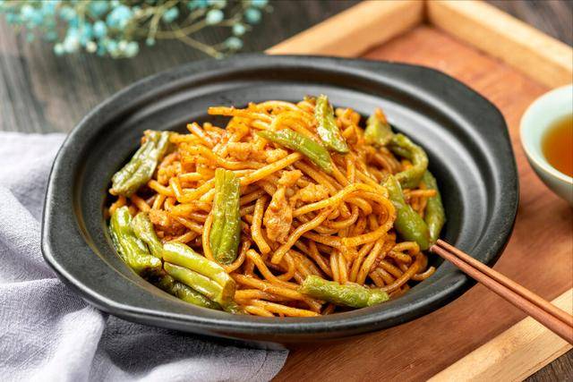 原创豆角焖面面条直接下锅是错的多做1步根根干香入味不粘连