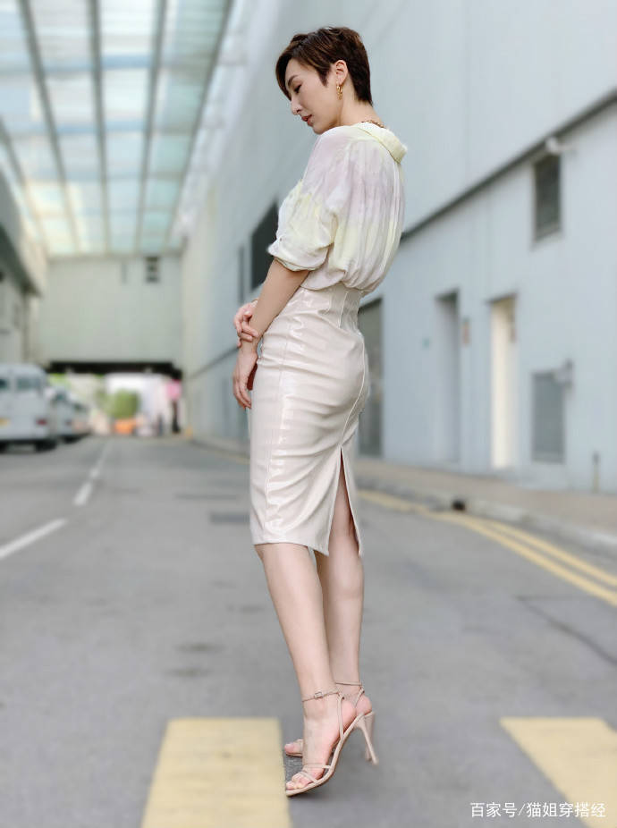 曲线|高海宁“翻红”后越发自信，大胆挑战紧身裙，裹出曲线惊艳了