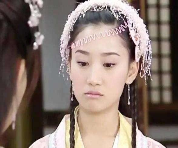 侵权|满天星头饰有多美？王艳、唐宁美到肝颤，最后一位宛若天仙！