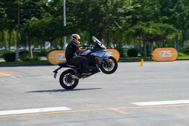 宗申赛科龙骑士驾道如约而至北京站上线