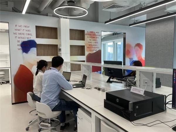 emeritus携手香港科技大学推出科技领导力塑造具有颠覆性