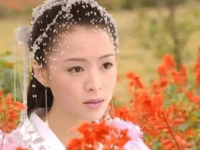 侵权|满天星头饰有多美？王艳、唐宁美到肝颤，最后一位宛若天仙！