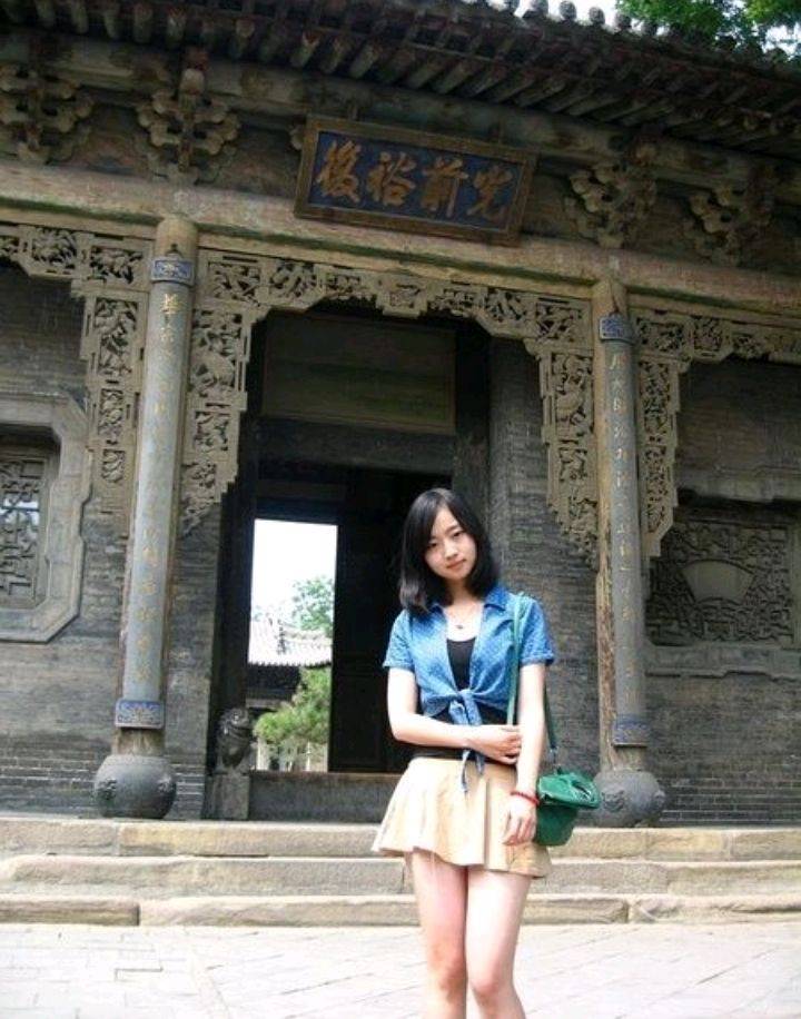 原创80后女大学生马滢才貌皆有却剃度出家成4000米高原上修行僧人