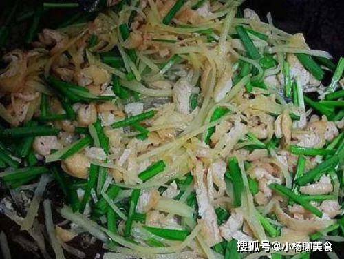 土豆丝豆腐韭菜 189ce8db3d744a14a0f79bf642a1f810.jpeg