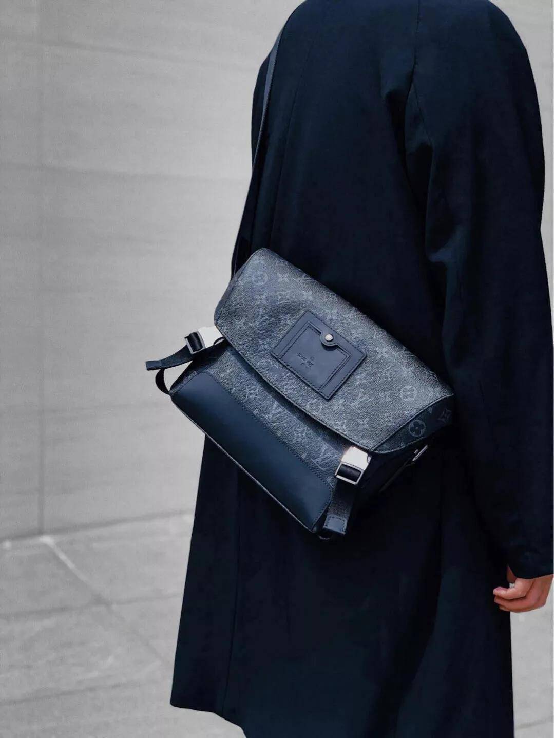 邮差|求求了,工作2年以上的职人别再用公文包装电脑了|基本款