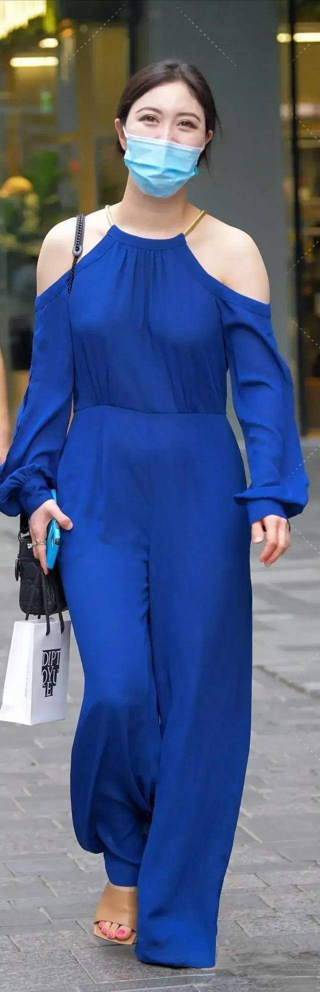 黄圣依|充满活力的打底裤穿出最美姿态，体现完美状态，浪漫优雅