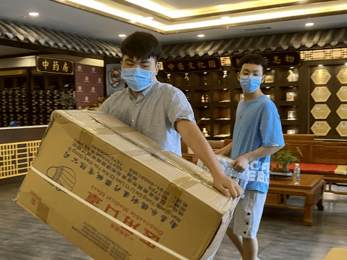 物资|成都御生堂中医馆携手努力共抗疫情 众志成城共渡难关