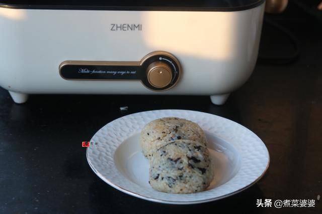 虾皮|吃不完的米饭别老炒着吃,早餐这么做,鲜咸又软糯,比蛋炒饭更香