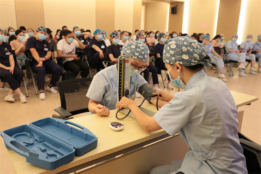 疫情|汕头口腔医疗中心开展口腔科突发疾病应急处理及疫情防控工作培训