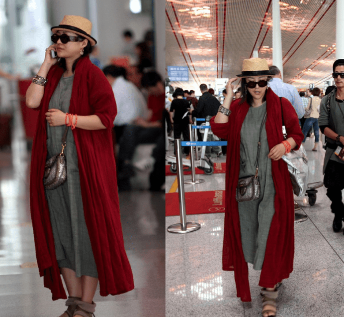 郝蕾|郝蕾身材有知性感,大敞领礼服秀多肉曲线,比一般中年女人强不少