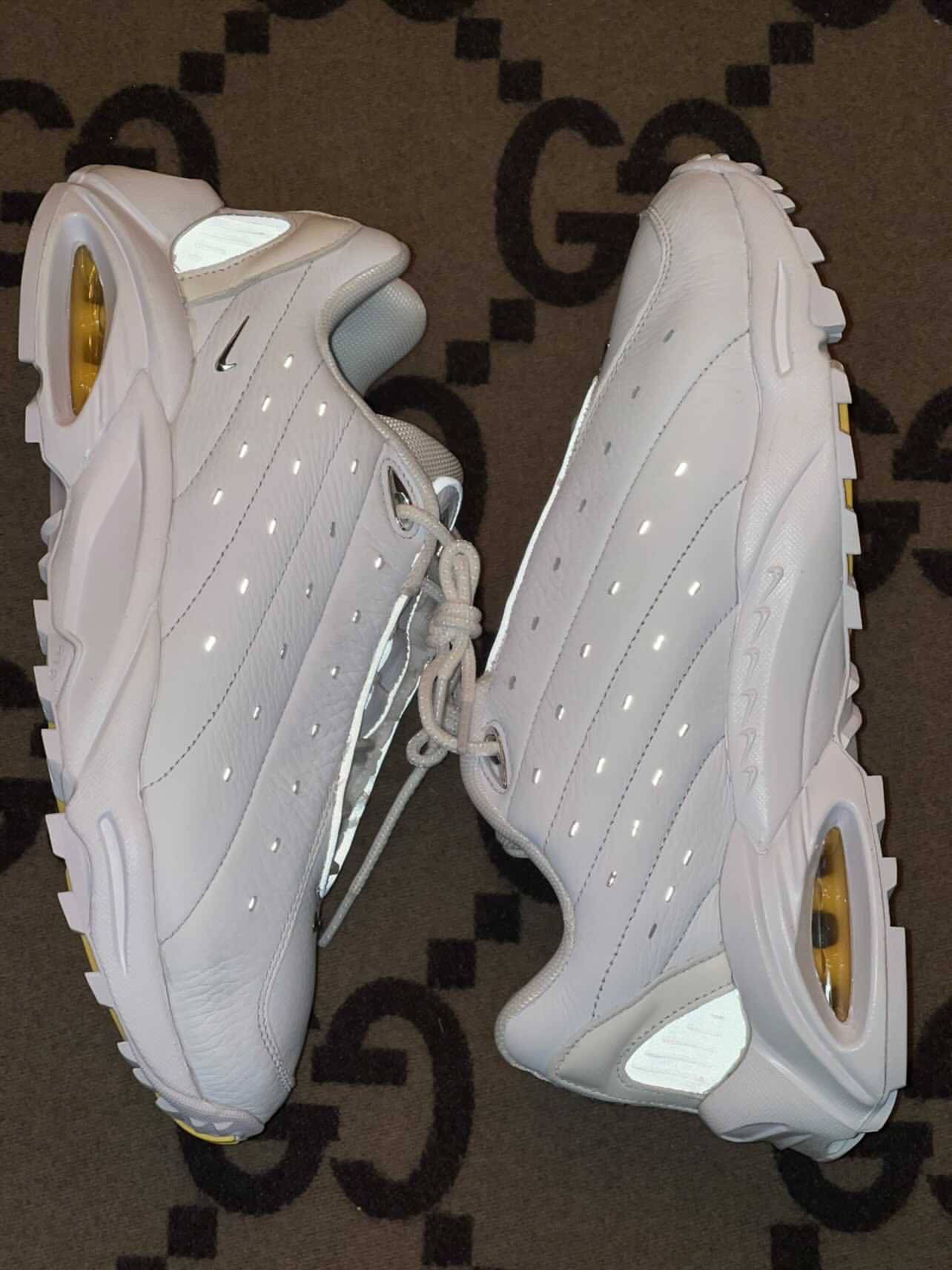 消息资讯|Drake x Nike 神秘新鞋终于曝光！复古小白鞋你喜欢吗？