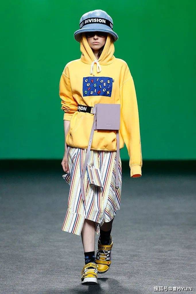 品牌|这年头，连狗都要做个时尚圈的「局外人」