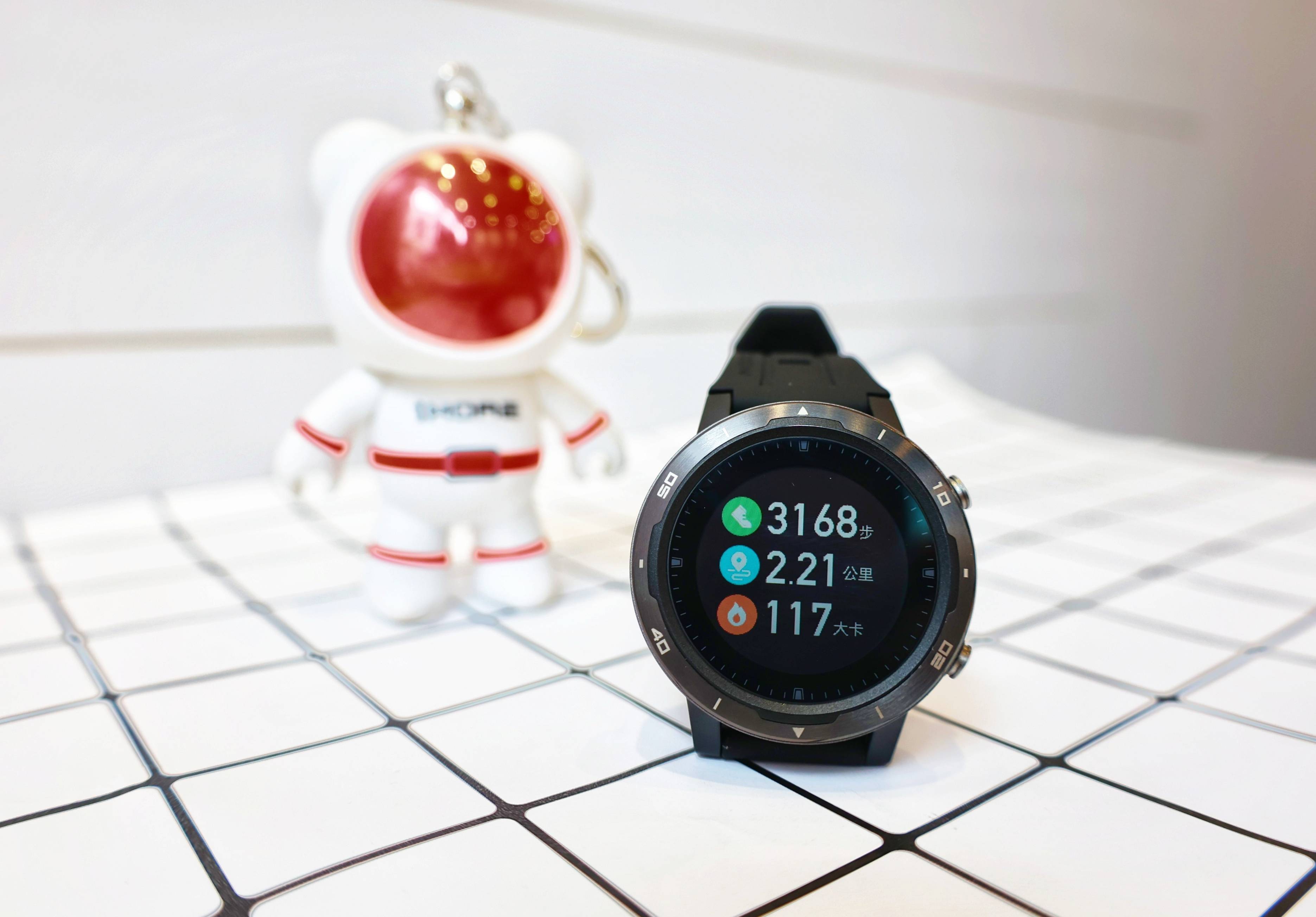 原创精英版飒爽登场咕咚运动手表x3re体验为非凡的自我勇敢前行