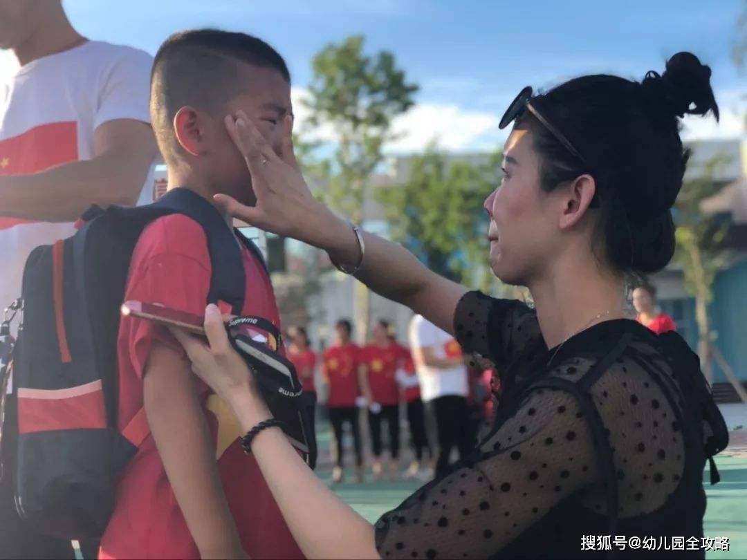 睡眠|幼儿园新小班开学在即，入园焦虑可不只是哭闹哟！新手爸妈别紧张