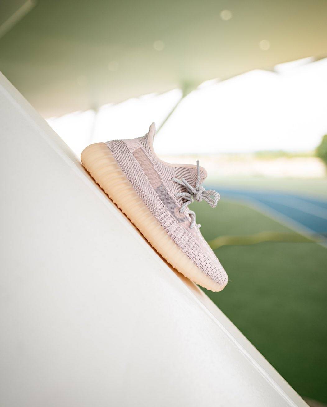入手|阿迪真把 Yeezy 价格打下来了！满天星跌了一万多！销量全线暴涨！