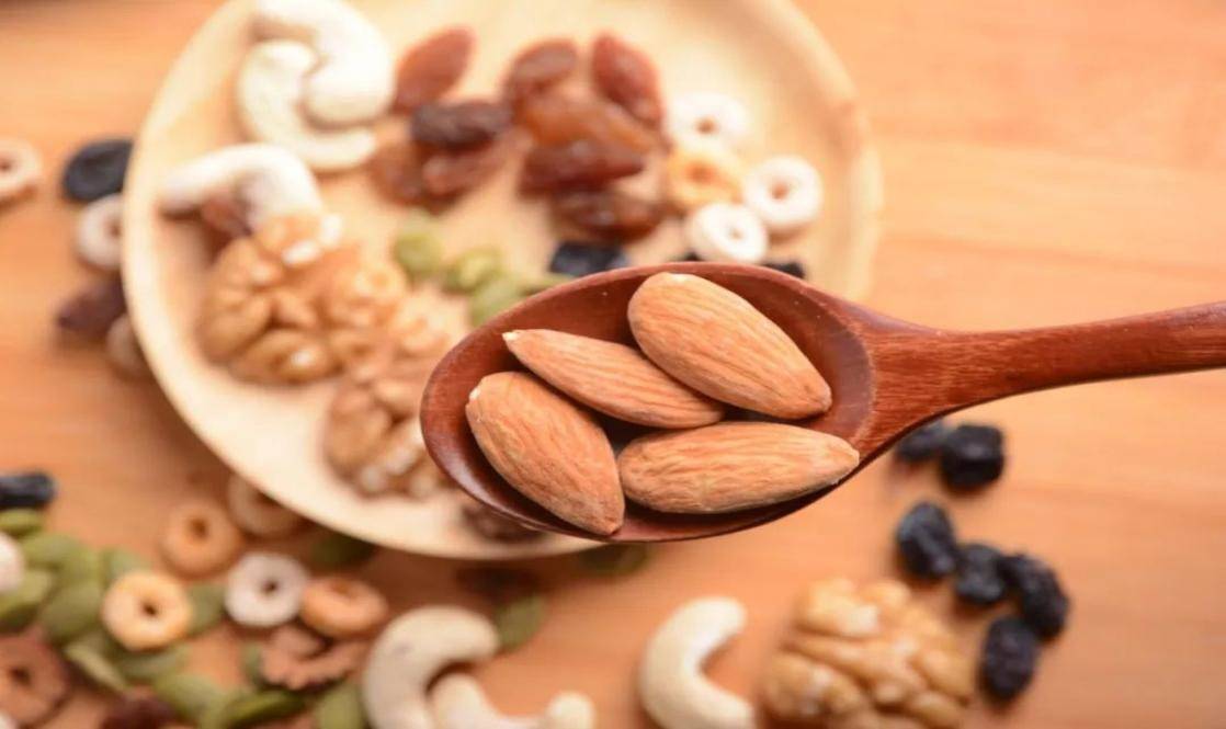 连锁|战略引入高瓴资本,2701家门店,良品铺子打造供应链优势!