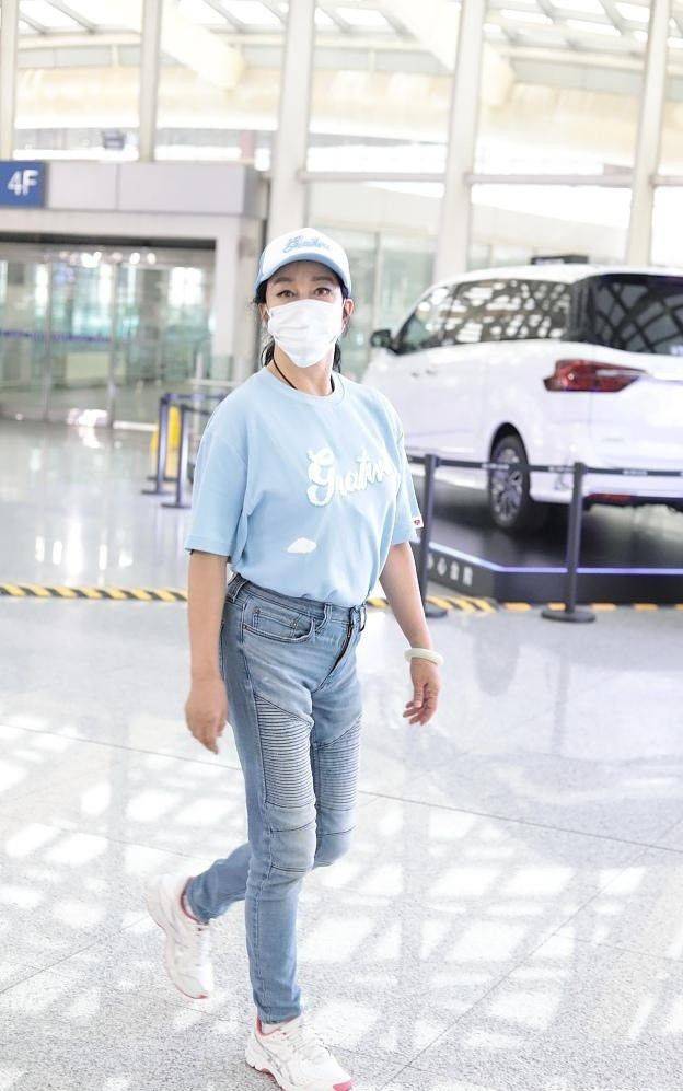 效果|谁说女人到了一定年龄就又老又丑？刘晓庆第一个不服，68岁照样美