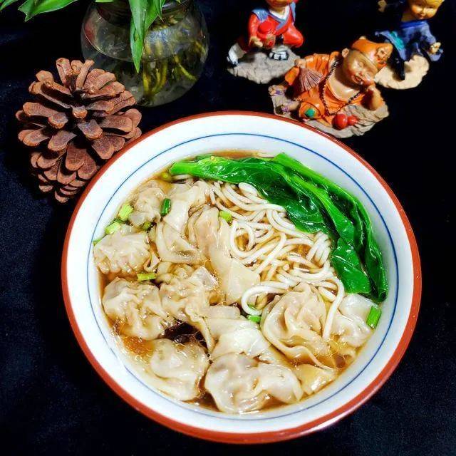 一碗云吞面开启元气满满的一天