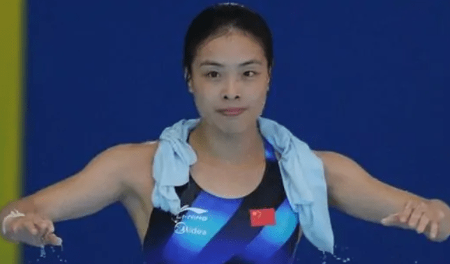 奥运|35岁吴敏霞官宣怀二胎！晒全家福透露预产期，小1岁老公颜值超高