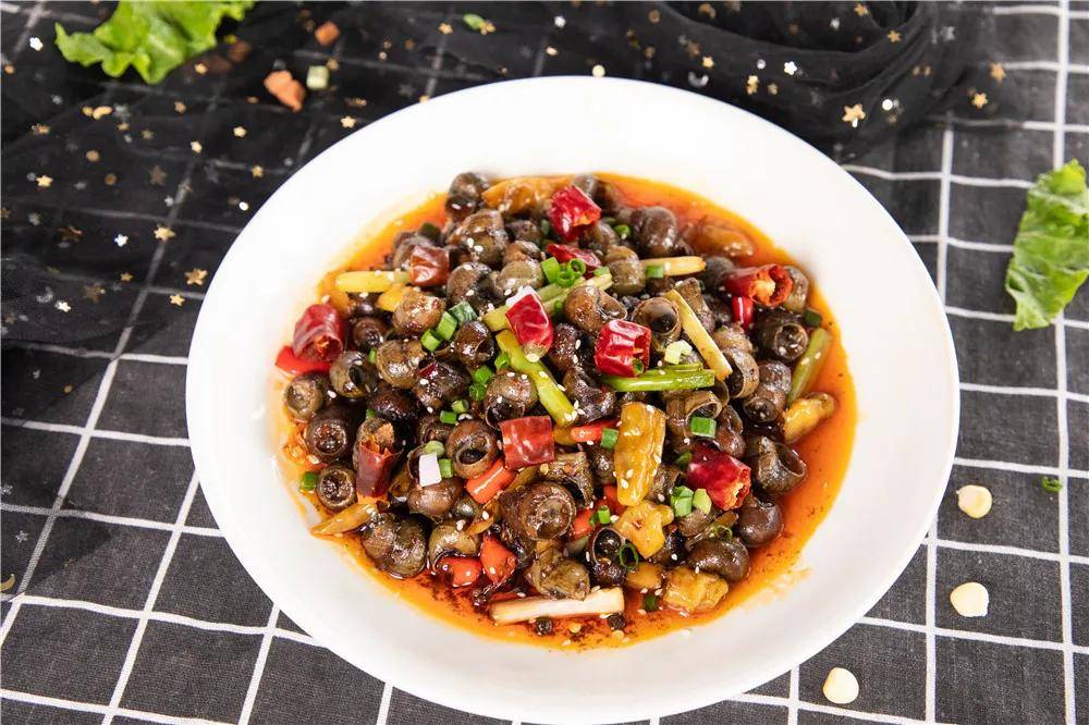 夜宵人气之王必备下酒菜这样炒田螺香辣过瘾能嗦一晚上