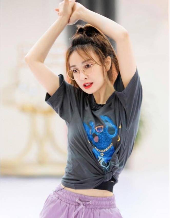 发型|所有刘海款式中，最修饰脸型的当属龙须刘海，难怪热巴杨幂离不开