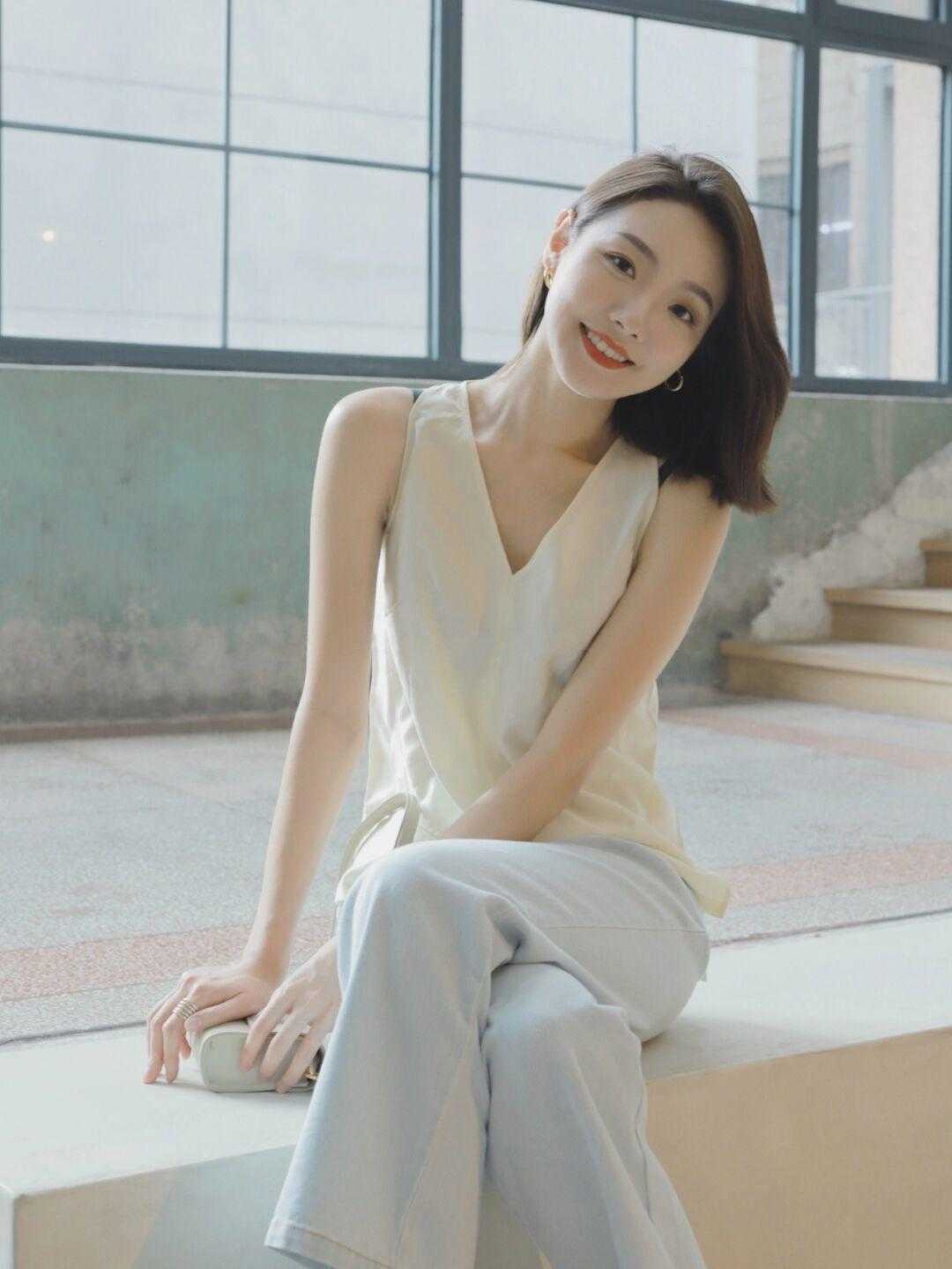 西裤|个子和颜值都不占优势的人,可以这样穿,轻松提升气质感