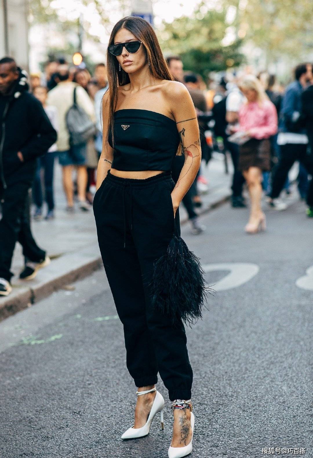 因为|马上到末伏了！是时候备起一件小吊带去刷街了，清凉又不会晒伤