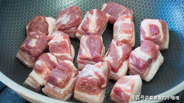 入口|五花肉这样做太好吃,一次秘制2斤,入口即化,吃一次就念念不忘
