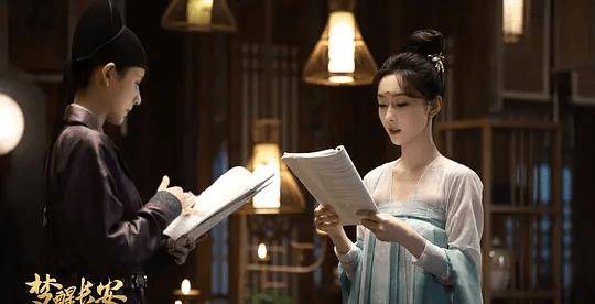 因为|芒果台坐不住了！一举打出“王炸组合剧”，肖战杨紫能否拯救收视