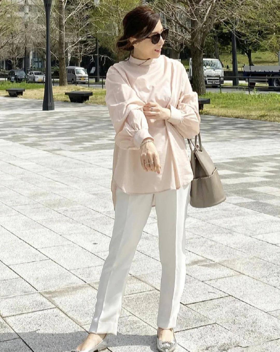 下装|看了许多中年矮个穿搭，还是这位日本主妇的搭配最实用，显高大方