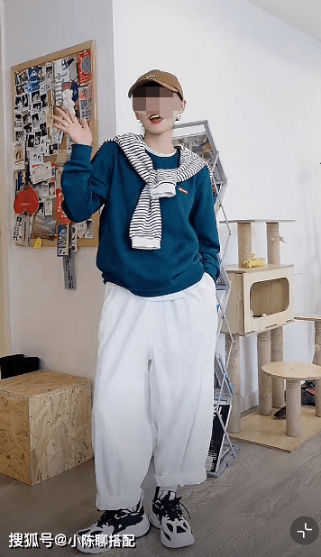 姐妹|鸿星尔克初秋穿搭合集来了，穿运动装怕土？教你穿出时尚感