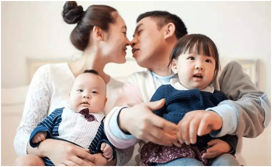 大儿子|存款百万，53岁大妈生二胎，称以后退休金够养老，现在生活美滋滋