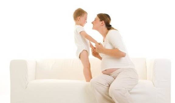 差别|女人第一胎生儿子还是女孩，或许会感到3个“差别”，不妨一看