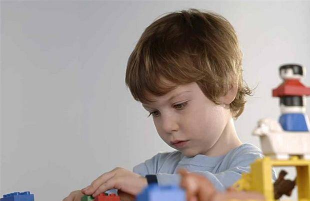 因为|我宁愿宝贝别赶在八月底出生 网友评论褒贬不一