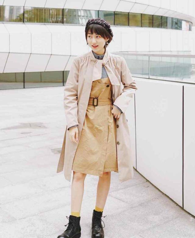 电影|风衣成为早秋标配，N种穿法，轻松承包你整个秋天的时髦