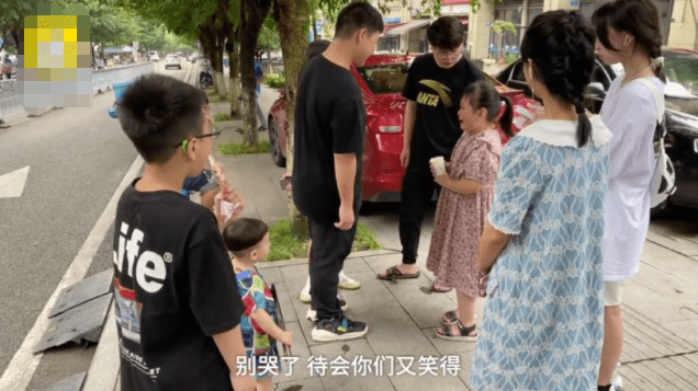 因为|“地表最强舅舅”16个外甥，暑假独自带11个娃，一天就要花1500元