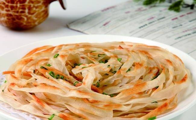 葱花|上班族没时间做早餐？教你做一道手抓饼，吃完上班也不晚！
