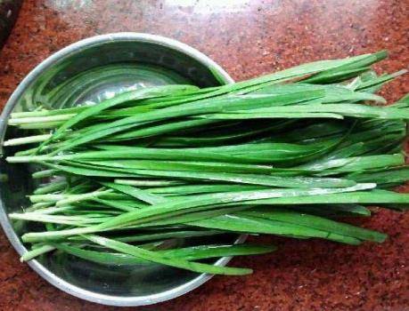 盒子|1碗面粉1把韭菜，教你秘制做法，比韭菜餃子簡單，比韭菜盒子好吃