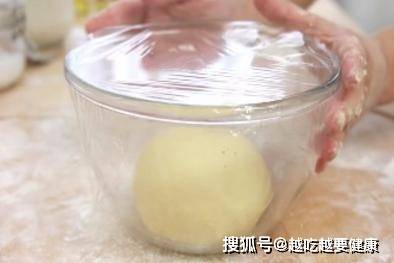 补充|简单易做的红肠面包,口感松软,味道独特,一口一口让人回味无穷