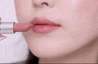 口红|刘诗诗产后首次现身！原来真有生娃后变更美的女生？