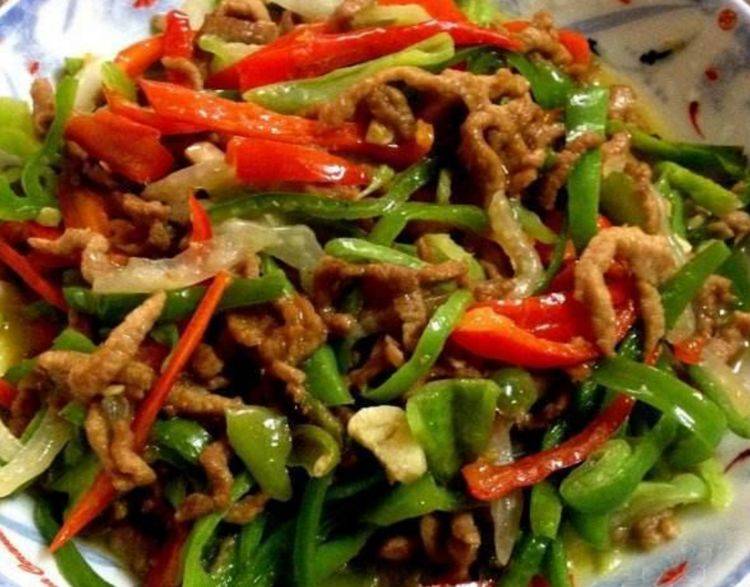 炒肉时,盐是要早放还是晚放,原来我的做法一直都是错的